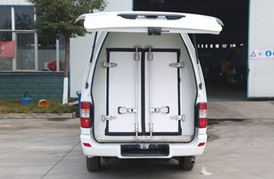 5809b12cc28cb.jpg
