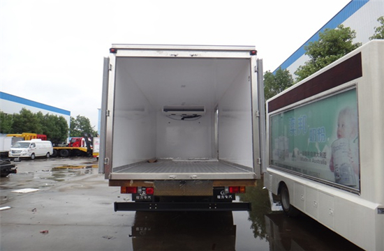5809d845e4e1c.jpg