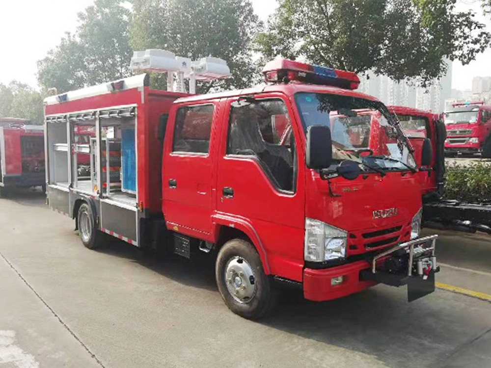 五十铃器材消防车