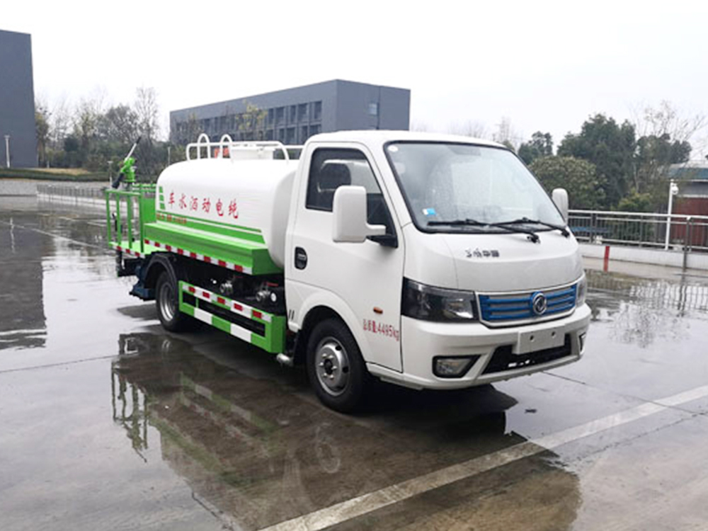 东风华神3方纯电动洒水车