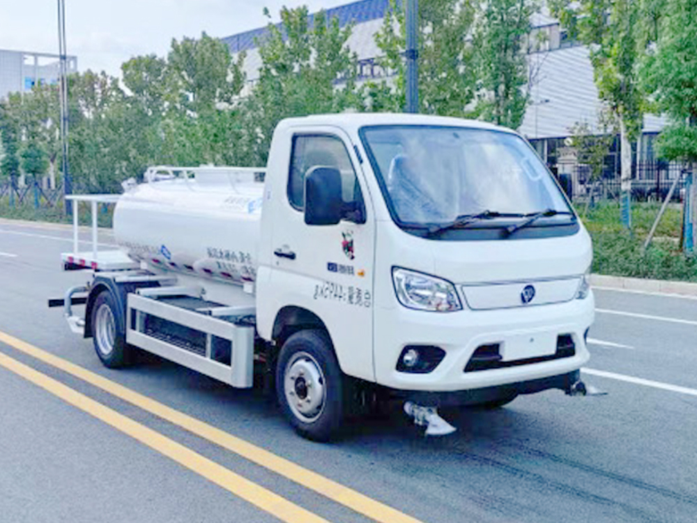 4.5吨纯电动绿化喷洒车