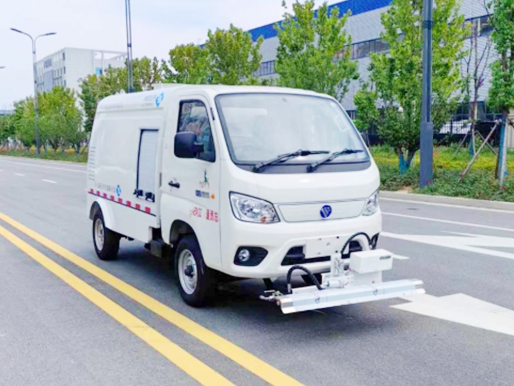 3吨纯电动路面养护车