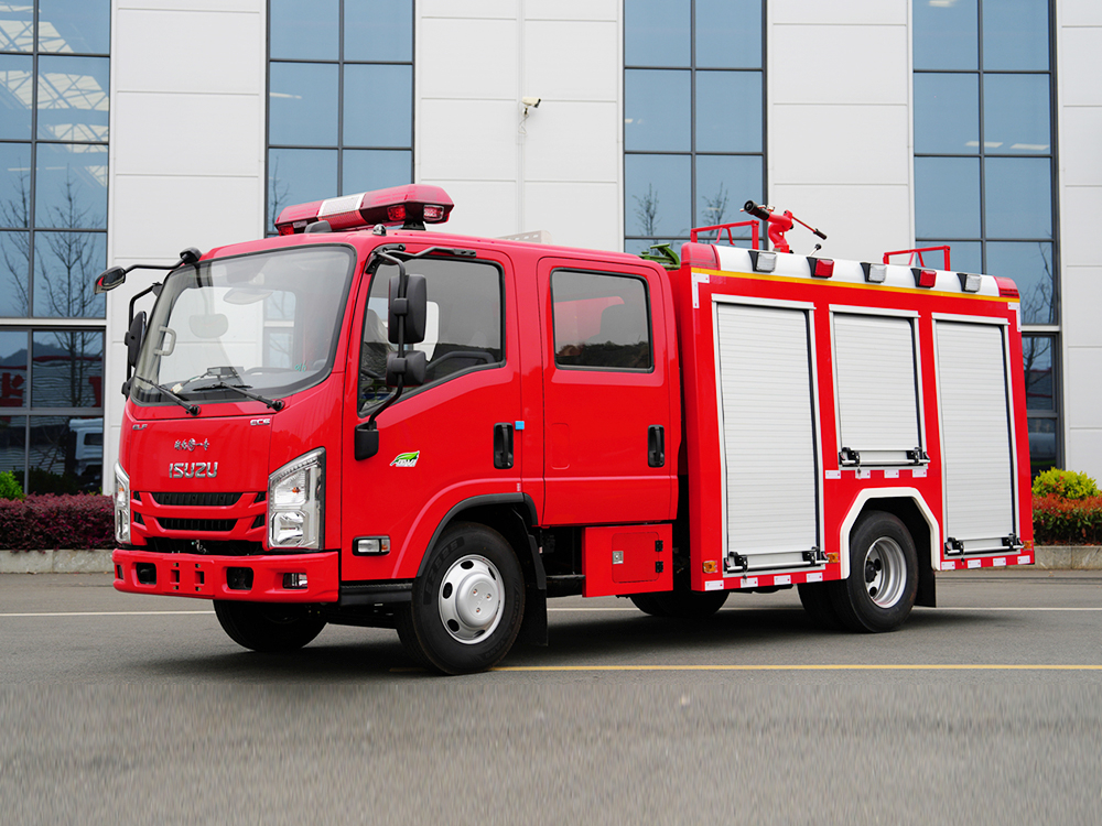 江西五十铃水罐消防车